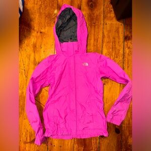 The North Face Women's Vibrant Pink Windbreaker Jacket - It Girl Color from 2014